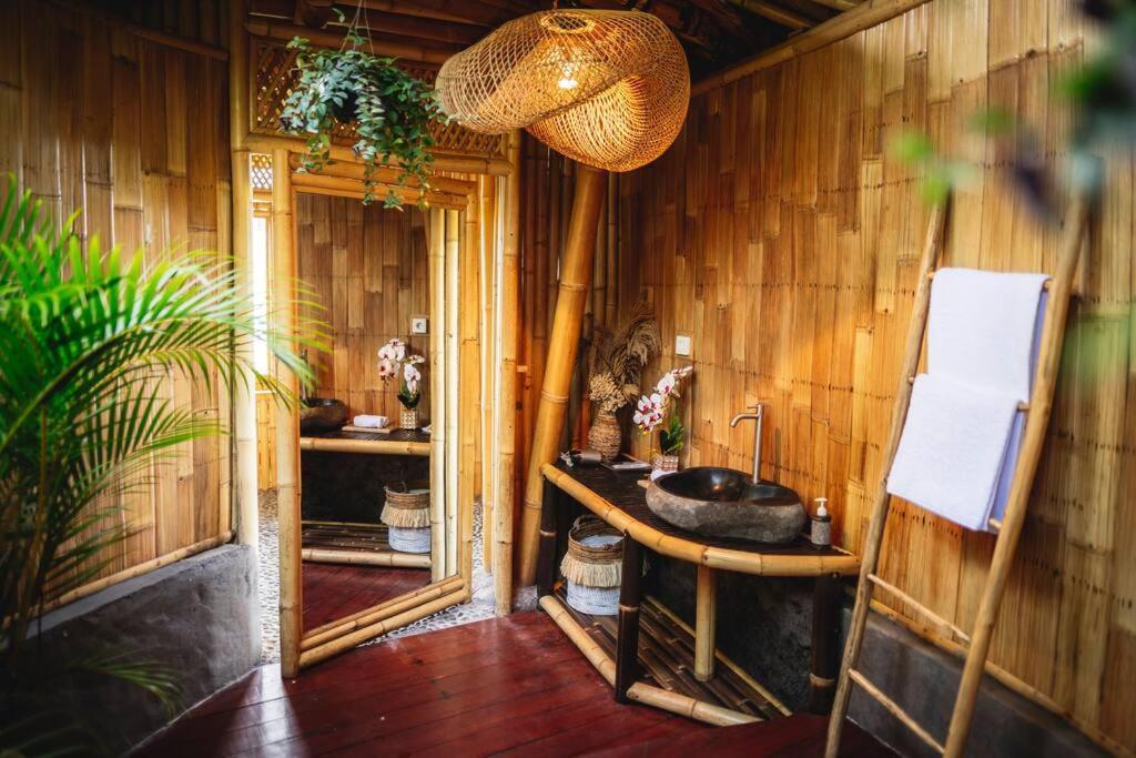 The Nude House Villa Selat Buitenkant foto