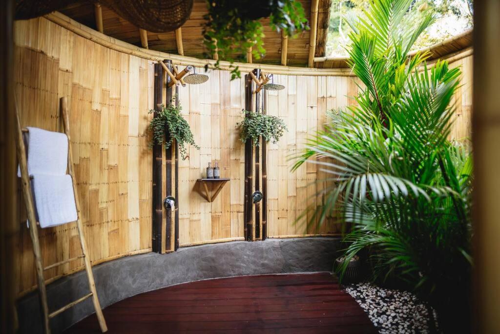 The Nude House Villa Selat Buitenkant foto