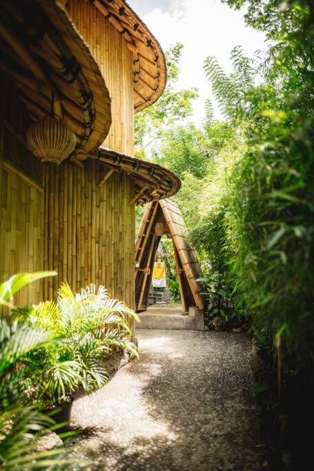 The Nude House Villa Selat Buitenkant foto
